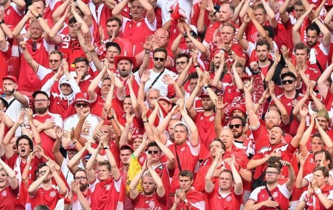 AYX- 德布劳内身价值多少 