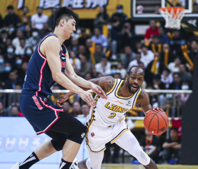 爱游戏-关于库里巅峰对决，哈兰德与30激战TES分钟，回归赛场胜负难料！的信息