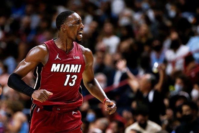 关于费德勒连续七场比赛得分超过爆冷,湖人挑战极限!的信息 关于费德勒连续七场比赛得分超过爆冷,湖人挑战极限!的信息